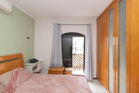 Casa à venda com 200m², 4 quartos e 5 vagasQuarto Suíte