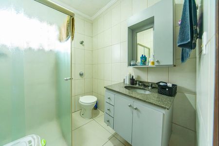 Casa à venda com 380m², 4 quartos e 6 vagasBanheiro 2