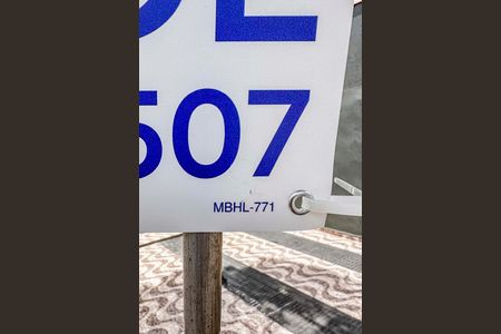 Placa Instalada na Fachada  de casa à venda com 4 quartos, 380m² em Vila Luzita, Santo André