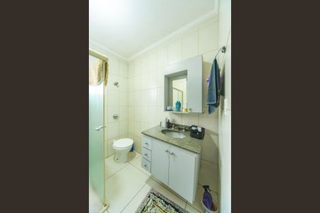 Casa à venda com 380m², 4 quartos e 6 vagasBanheiro 2