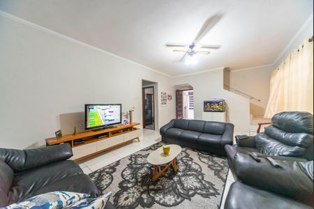 Casa à venda com 380m², 4 quartos e 6 vagasSala