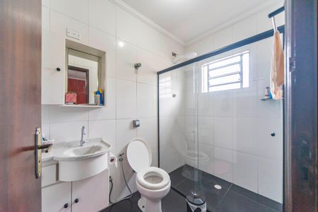 Casa à venda com 380m², 4 quartos e 6 vagasBanheiro do Quarto 3