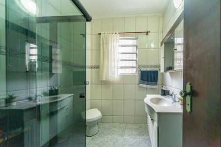 Casa à venda com 380m², 4 quartos e 6 vagasBanheiro 1