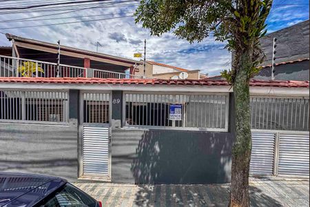 Casa à venda com 380m², 4 quartos e 6 vagasPlaca Instalada na Fachada 