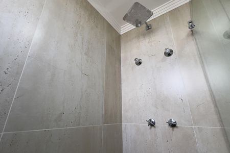 Apartamento à venda com 95m², 2 quartos e 2 vagasBanheiro da Suíte