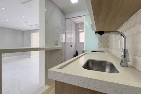 Apartamento à venda com 95m², 2 quartos e 2 vagasCozinha e Área de Serviço