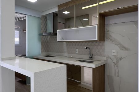 Apartamento à venda com 95m², 2 quartos e 2 vagasCozinha e Área de Serviço