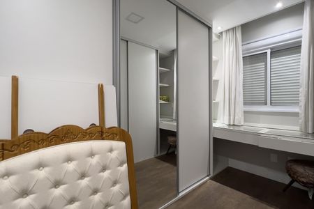 Apartamento à venda com 95m², 2 quartos e 2 vagasCloset da Suíte