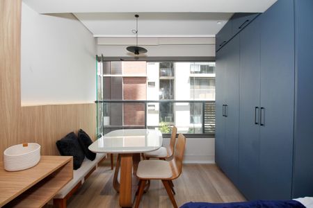 Studio para alugar com 27m², 1 quarto e sem vaga Studio para alugar com 27m², 1 quarto e sem vagaStudio