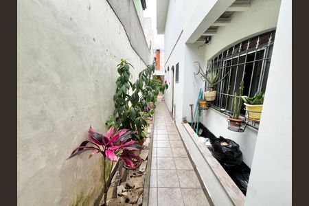 Casa à venda com 225m², 3 quartos e 4 vagasCorredor
