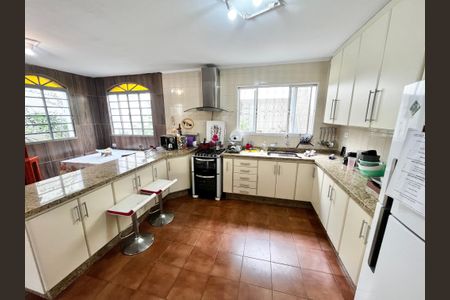 Casa à venda com 225m², 3 quartos e 4 vagasCozinha