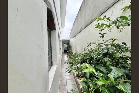 Casa à venda com 225m², 3 quartos e 4 vagasCorredor