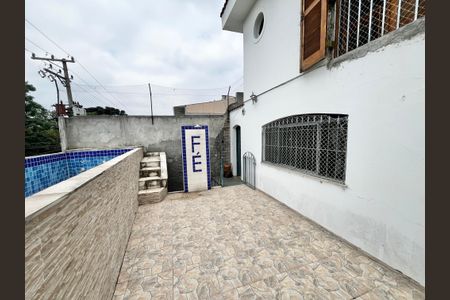 Casa à venda com 225m², 3 quartos e 4 vagasVaranda