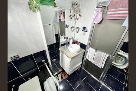 Casa à venda com 225m², 3 quartos e 4 vagasBanheiro da Suíte