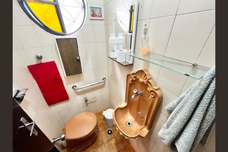 Casa à venda com 225m², 3 quartos e 4 vagasLavabo