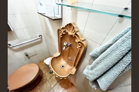 Casa à venda com 225m², 3 quartos e 4 vagasLavabo