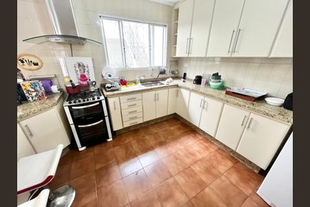 Casa à venda com 225m², 3 quartos e 4 vagasCozinha