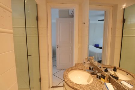 Apartamento para alugar com 224m², 4 quartos e 2 vagasBanheiro Suíte 2