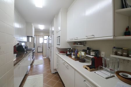 Apartamento para alugar com 224m², 4 quartos e 2 vagasCozinha