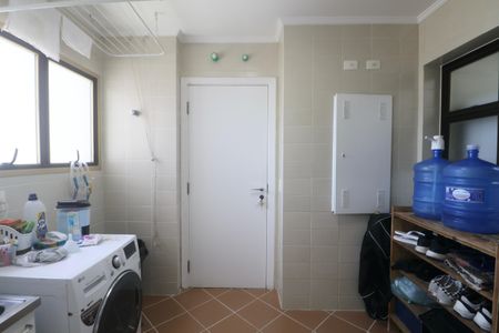 Apartamento para alugar com 224m², 4 quartos e 2 vagasÁrea de Serviço