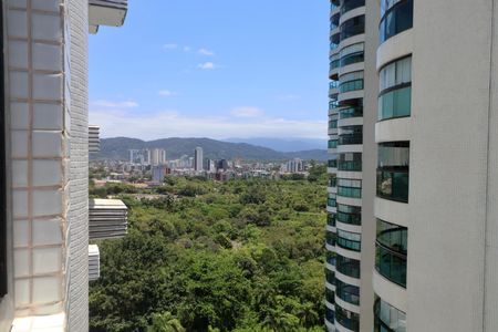 Apartamento para alugar com 224m², 4 quartos e 2 vagasVista
