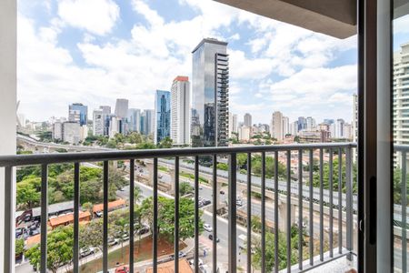 Varanda de kitnet/studio para alugar com 0 quarto, 24m² em Vila Cordeiro, São Paulo