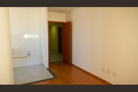 Sala de apartamento para alugar com 2 quartos, 50m² em Chácara São Pedro, Aparecida de Goiânia