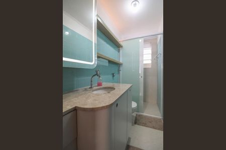 Banheiro Social de apartamento à venda com 1 quarto, 43m² em Floresta, Porto Alegre