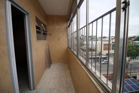 Apartamento à venda com 78m², 3 quartos e 1 vagaÁrea de Serviço