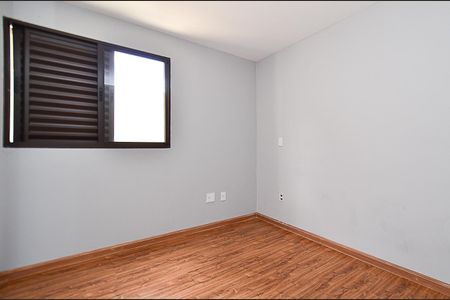 Apartamento à venda com 160m², 4 quartos e 2 vagasQuarto 2