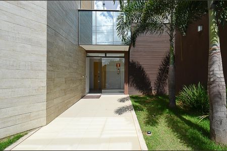 Apartamento à venda com 160m², 4 quartos e 2 vagasEntrada