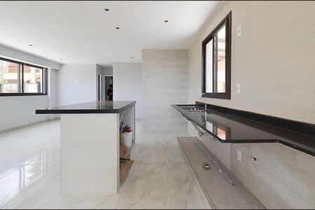 Apartamento à venda com 160m², 4 quartos e 2 vagasCozinha