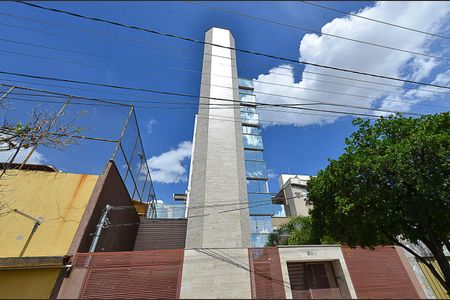 Apartamento à venda com 160m², 4 quartos e 2 vagasFachada