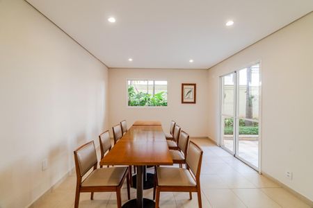 Apartamento para alugar com 55m², 2 quartos e 1 vagaÁrea comum - Salão de festas