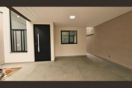 Casa à venda com 115m², 3 quartos e 2 vagas