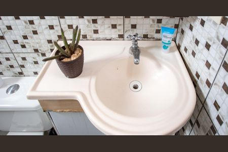 Casa à venda com 98m², 3 quartos e sem vagaBanheiro da Suíte