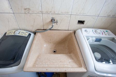 Casa à venda com 98m², 3 quartos e sem vagaÁrea de Serviço