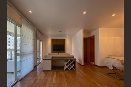 Apartamento para alugar com 129m², 4 quartos e 4 vagasSala