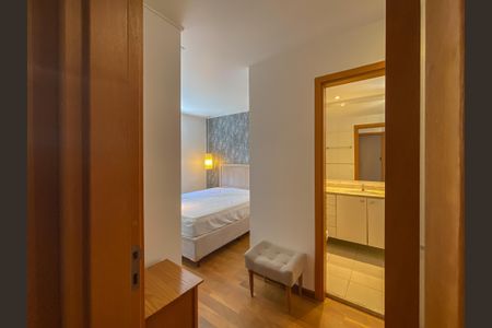 Apartamento para alugar com 129m², 4 quartos e 4 vagasSuíte 1