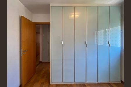 Apartamento para alugar com 129m², 4 quartos e 4 vagasQuarto 