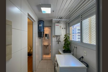 Apartamento para alugar com 129m², 4 quartos e 4 vagasÁrea de Serviço