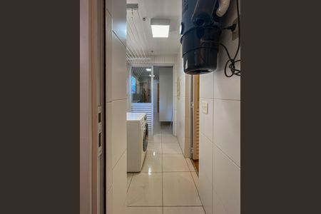 Apartamento para alugar com 129m², 4 quartos e 4 vagasBanheiro de serviço