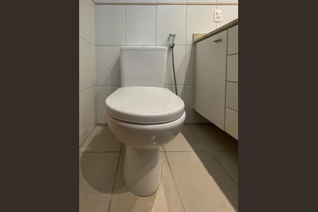 Apartamento para alugar com 129m², 4 quartos e 4 vagasBanheiro da Suíte 1