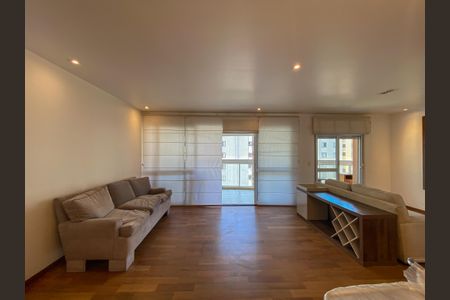 Apartamento para alugar com 129m², 4 quartos e 4 vagasSala