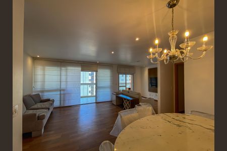 Sala de apartamento para alugar com 4 quartos, 129m² em Vila Olímpia, São Paulo