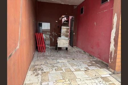 Casa à venda com 236m², 3 quartos e 2 vagas Casa à venda com 236m², 3 quartos e 2 vagasQuintal /Garagem