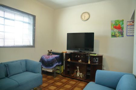 Casa à venda com 236m², 3 quartos e 2 vagasSala