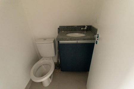 Apartamento para alugar com 36m², 1 quarto e sem vaga Apartamento para alugar com 36m², 1 quarto e sem vagaBanheiro de Social