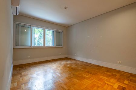 Apartamento à venda com 160m², 3 quartos e 1 vagaQuarto 2