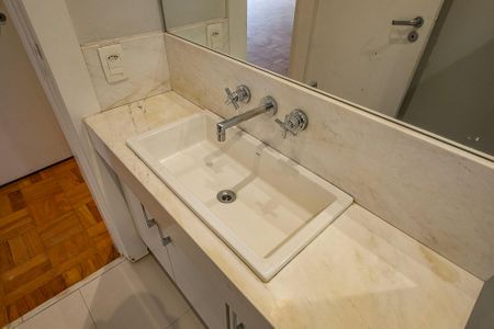 Apartamento à venda com 160m², 3 quartos e 1 vagaBanheiro Social